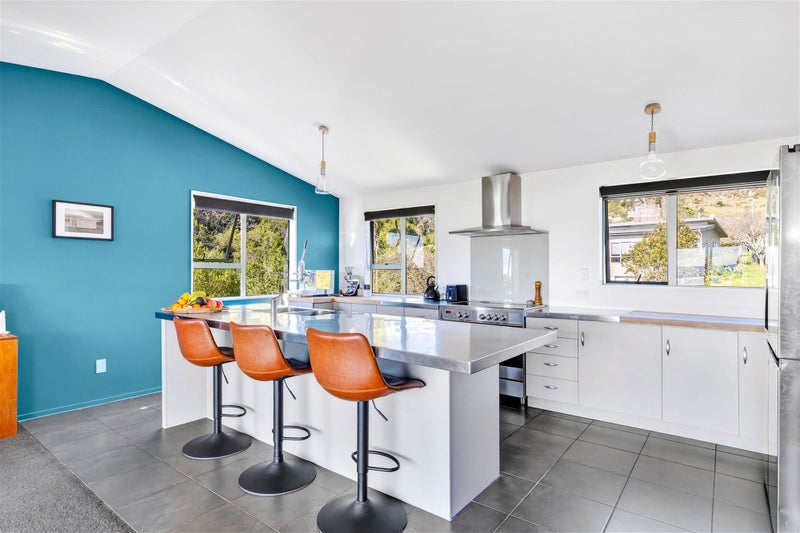 Spectacular Views & 5 Bedrooms63699207769474111