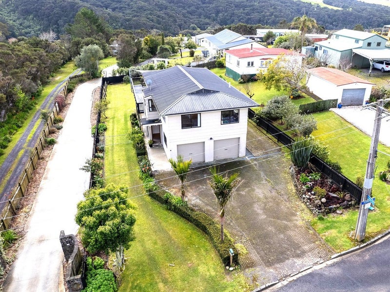 Image 3 of 26