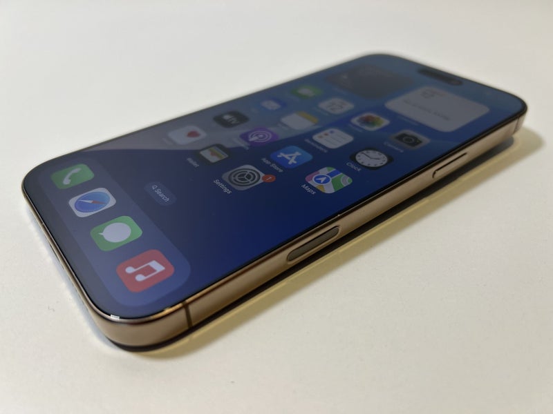 Apple iPhone 16 Pro Max 256gb (insurance salvage)63699186236803111