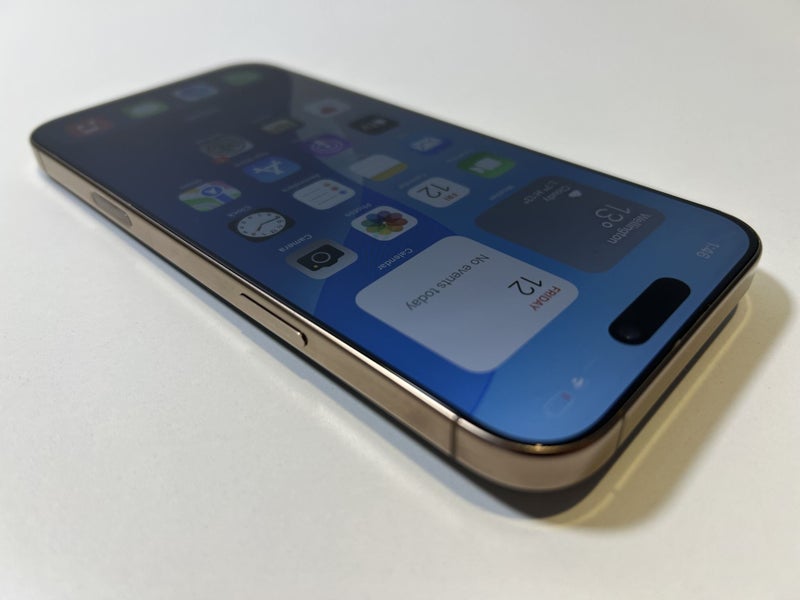 Apple iPhone 16 Pro Max 256gb (insurance salvage)63699186236803112