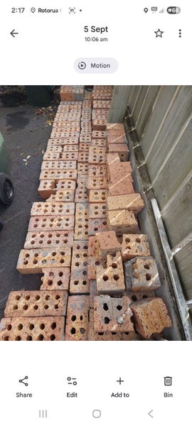 Bricks Carousel 1