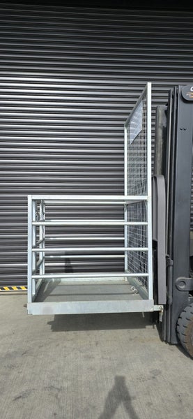 Forklift Safety Cage Carousel 2