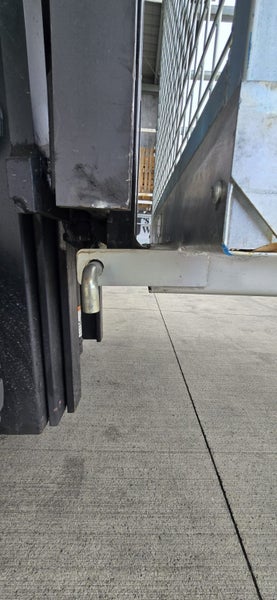 Forklift Safety Cage Carousel 6