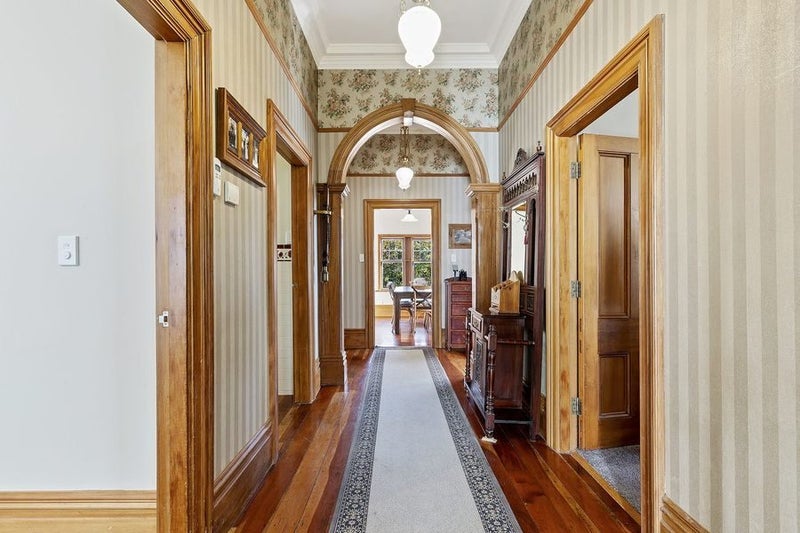 Image 2 of 19
