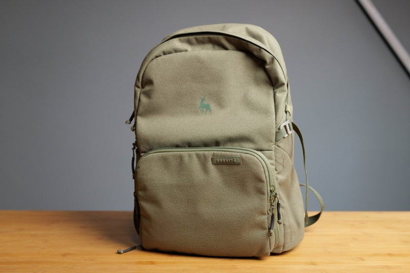 Brevite The Jumper Camera Backpack (Pine Green)63699664006145110