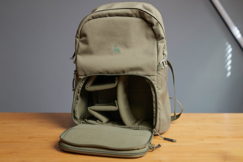 Brevite The Jumper Camera Backpack (Pine Green)63699664006145111