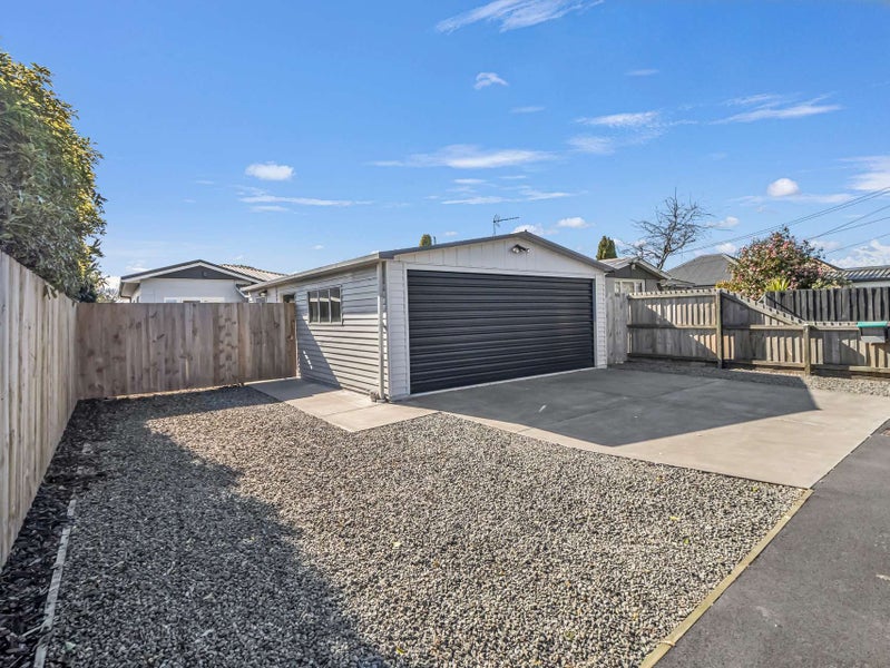 Image 1 of 24