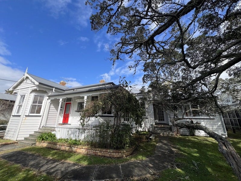 Image 1 of 18
