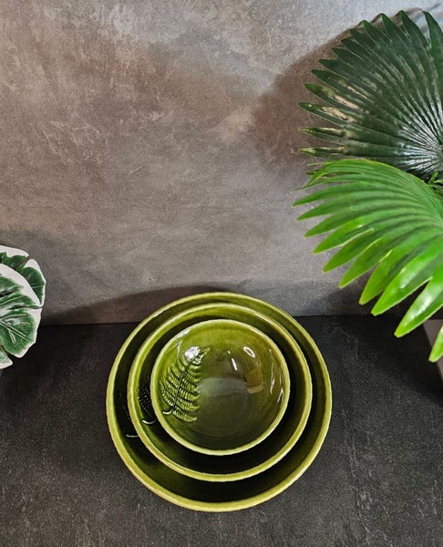 Bob Steiner Ceramicist NZ. Pounamu Green Silver Fern Motif Stackable Bowls. Trio Carousel 1