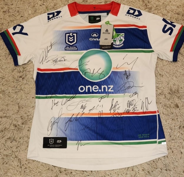 Signed Warriors Jersey63702627137537110