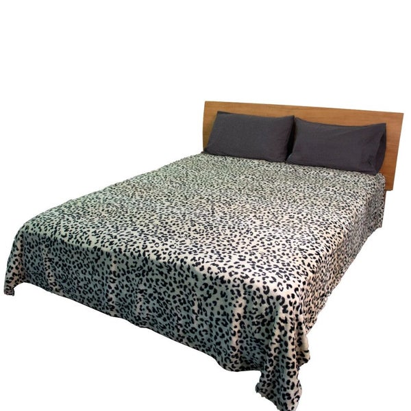 Cheetah Printed Polar Fleece Blanket Queen/King By Marlborough Textiles Carousel 1