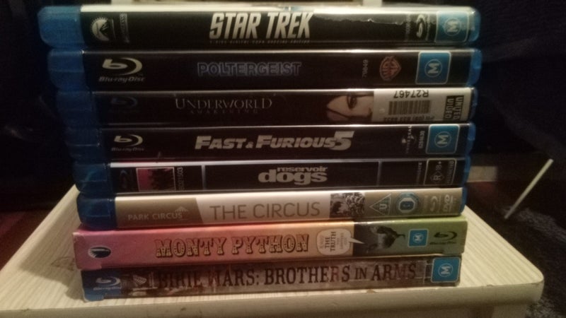 Mixed Blu-Ray DVDS x8 Carousel 1