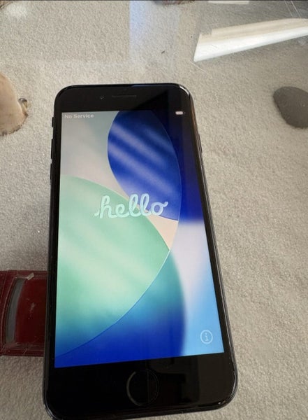 iPhone SE 3rd Gen63706327013379110