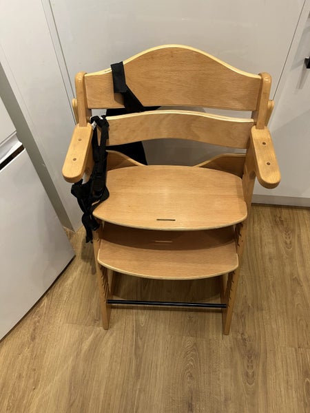 Highchair Carousel 1