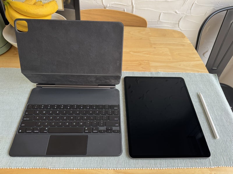 M1 iPad Pro 12.9-inch 5th Gen 128GB Space Grey with Magic Keyboard & Pencil63707340771074111