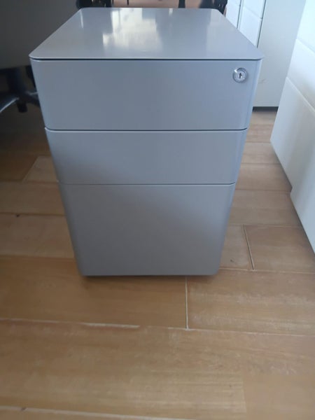 Mobil Unit-Gray Carousel 1