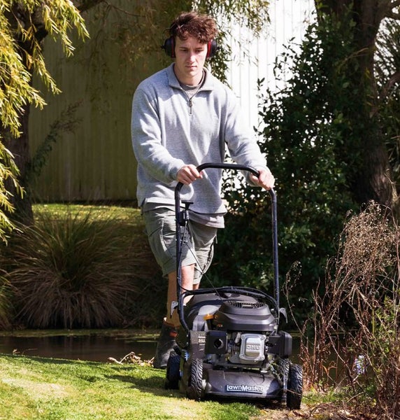 Lawn Master Estate Premier Carousel 2