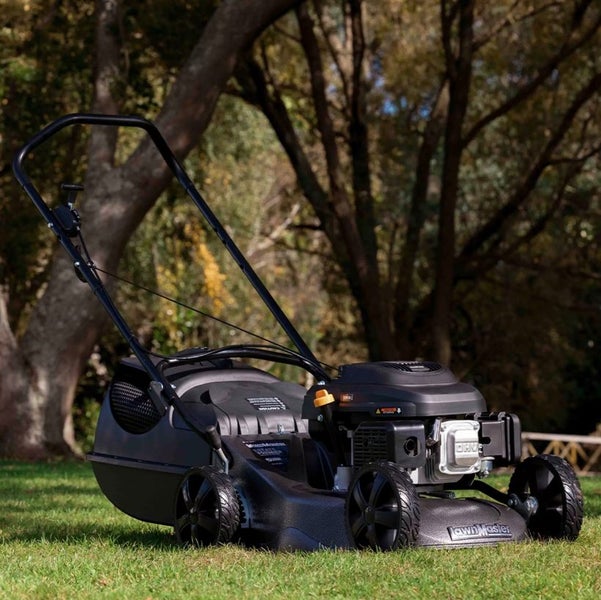 Lawn Master Estate Premier Carousel 3