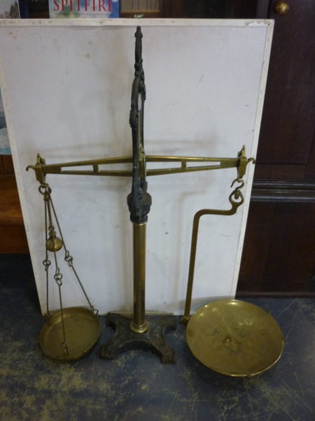 VINTAGE CAST IRON LARGE SCALES + BRASS WEIGHTS X 4 Carousel 1