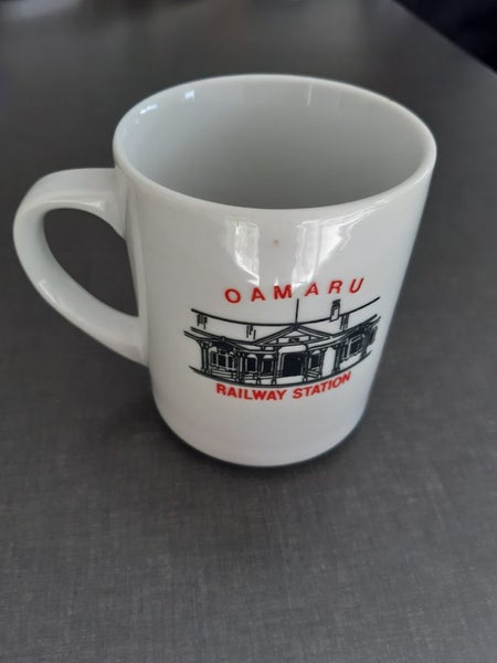 Set of Four Mugs Carousel 1