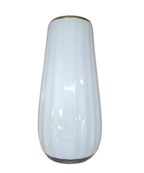 White and Gold Vase Carousel 1