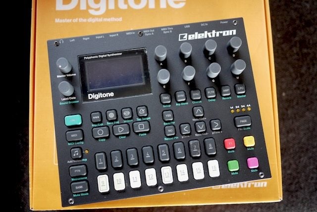 Elektron Digitone MK1 Synthesizer63718208323969110