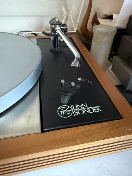 Linn Sondek LP12 with AT1009 and psu63714278236545111