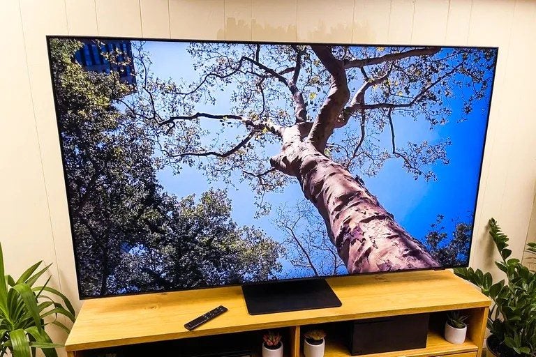 Samsung Q95T 65" QLED Carousel 3