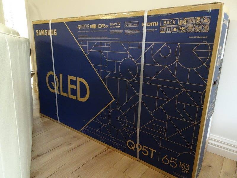Samsung Q95T 65" QLED Carousel 1
