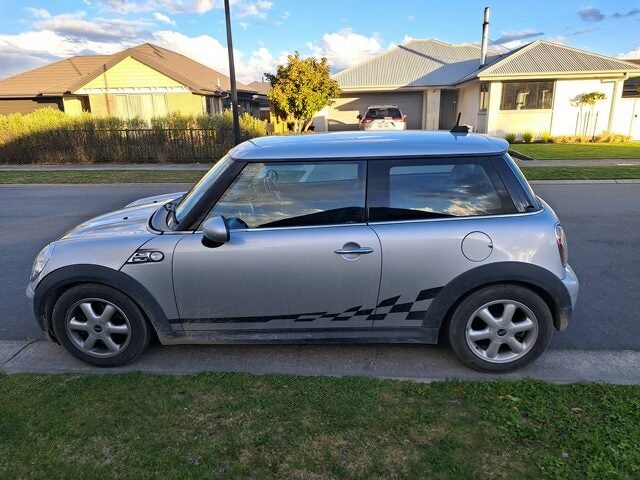 2010 MINI One63717940078211112