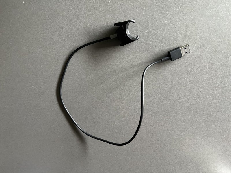 Fitbit Charge 4 advanced fitness tracker + GPS - excellent condition Carousel 2