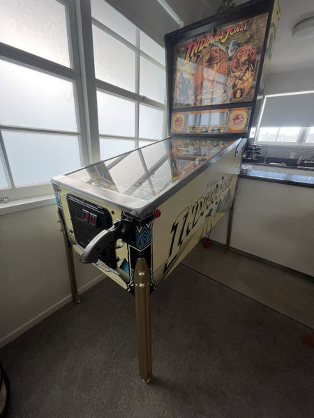 Indiana pinball machine Carousel 7