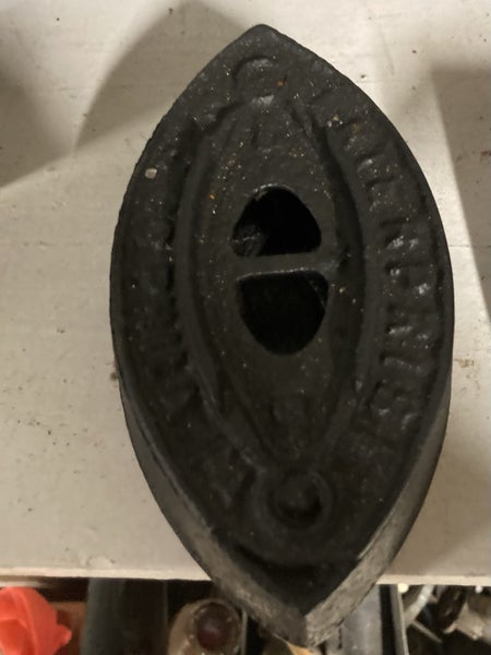 Vintage flat iron Carousel 1