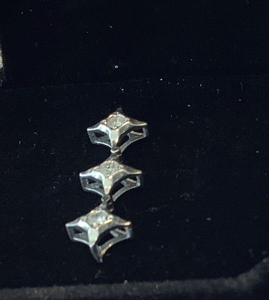 NATURAL DIAMOND AND PLATINUM PENDANT…( NO CHAIN ) Carousel 2