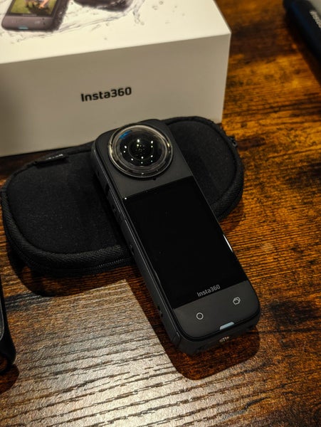Insta360 X4 bundle Carousel 5