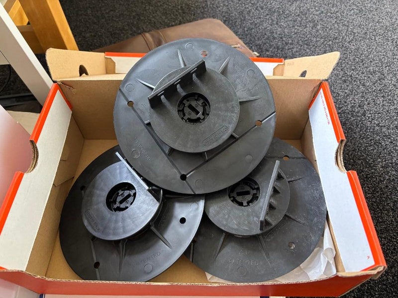 New Nurajack - Size 28mm to 38mm Carousel 1