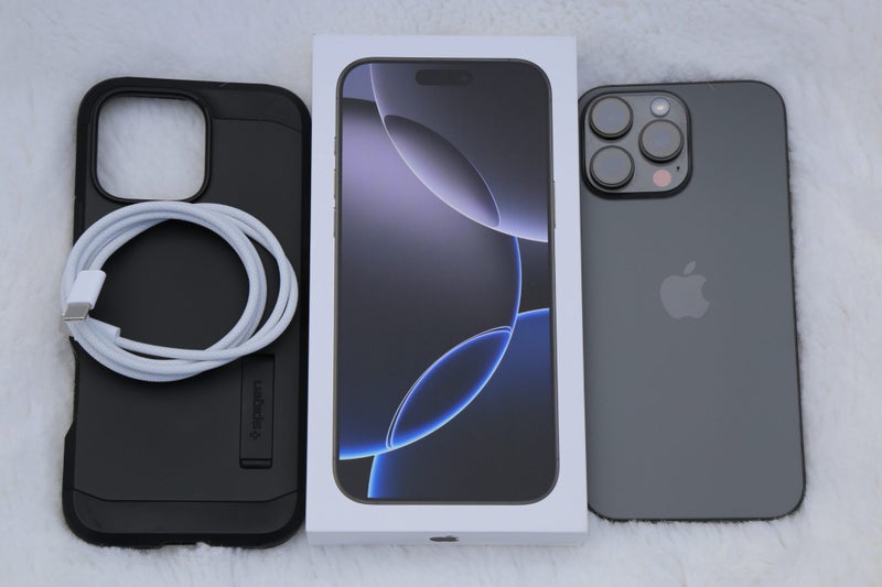 iPhone 16 Pro Max 256GB Black Titanium MINT CONDITION63719254295425113