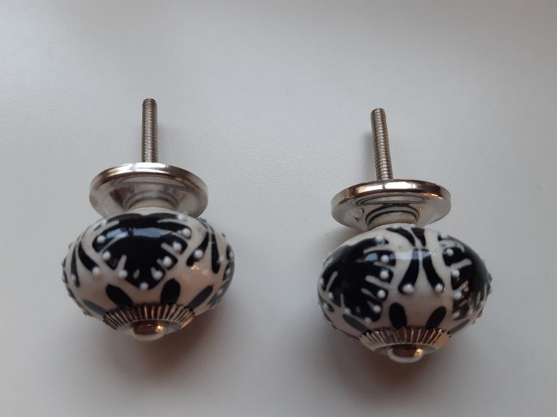 Drawer Knobs - Black and white Carousel 2