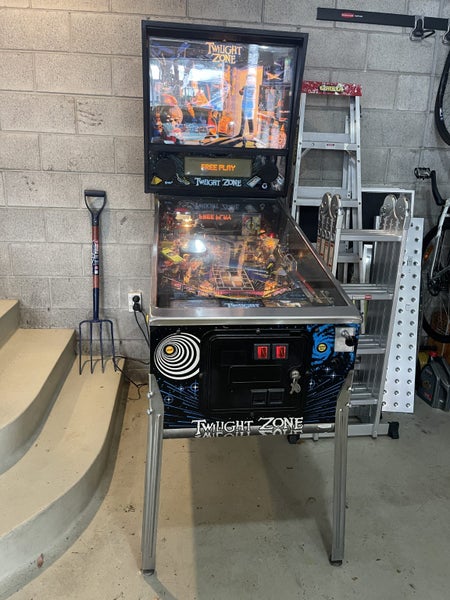 Twilight Zone Pinball Machine Carousel 1