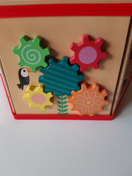 Childs Wooden Educational Multi-toy Carousel 8