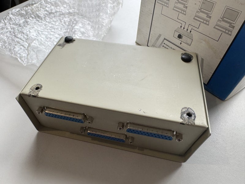 Data Transfer Switch Parallel DB25 2-Way Carousel 5