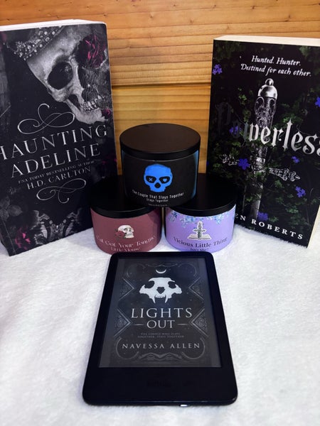 Book Boyfriend Candles Carousel 1