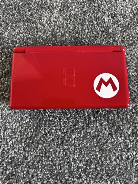Nintendo DS Lite Super Mario edition Carousel 1