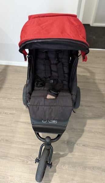 Mountain Buggy Mini Pram Carousel 1