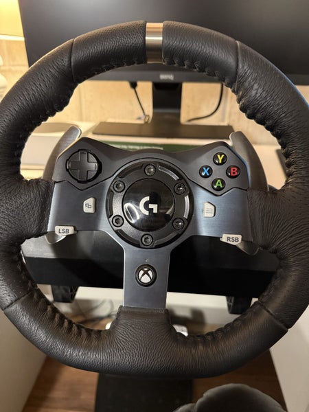 Logitech G920 and Shifter Carousel 1