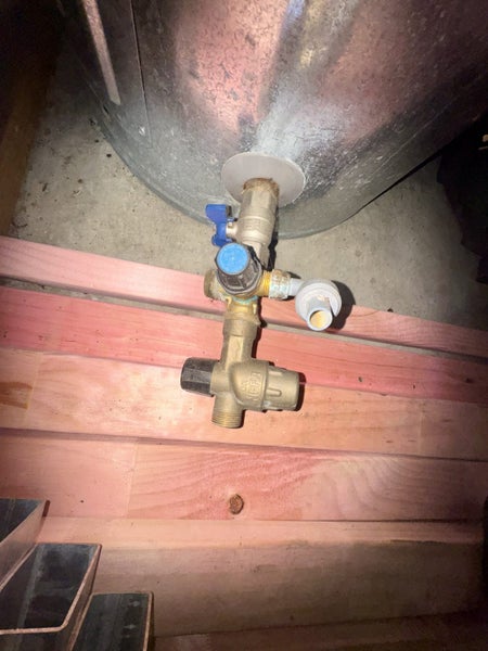 Hot water cylinder Carousel 5