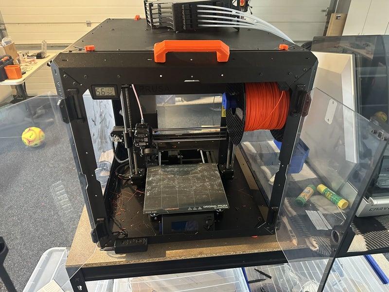 3D Printer Prusa i3 MK3S+ with enclosure, multi filament device and tools64142965712898110