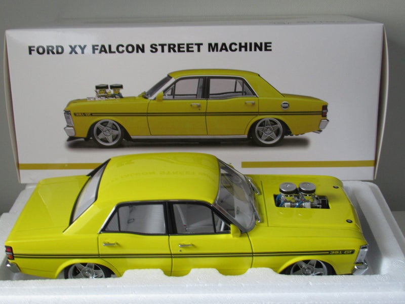 1:18 FORD XY FALCON STREET MACHINE Carousel 7
