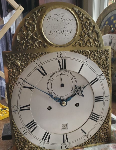 English longcase / Grandfather clock Carousel 2