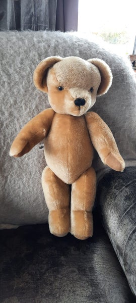 65cm tall Merrythought bear Carousel 1